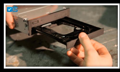 Как подключить лазер от дисковода к батарейке